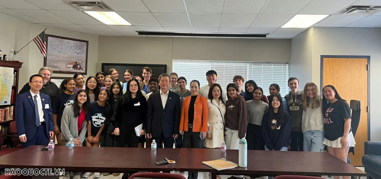 Nước Mỹ không có gì?