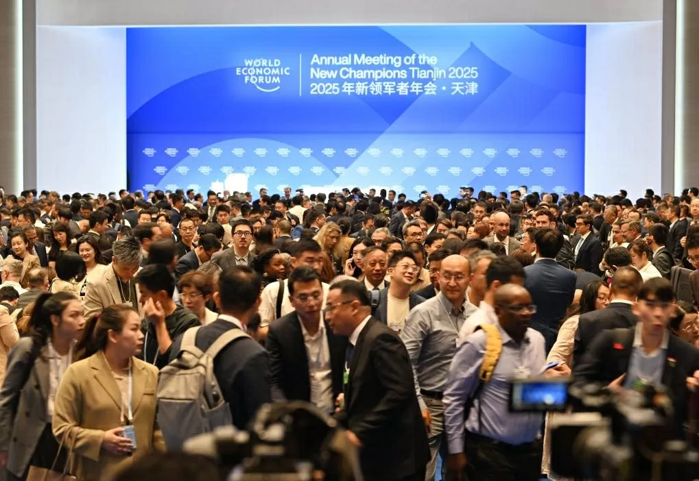 Hội nghị WEF Thiên Tân 2025 đã ghi nhận số lượng người tham dự cao kỷ lục trong những năm gần đây, với hơn 1.700 đại biểu đến từ khắp nơi trên thế giới. (Nguồn: Tân Hoa xã) Hội nghị WEF Thiên Tân 2025 đã ghi nhận số lượng người tham dự cao kỷ lục trong những năm gần đây, với hơn 1.700 đại biểu đến từ khắp nơi trên thế giới. (Nguồn: Tân Hoa xã)
