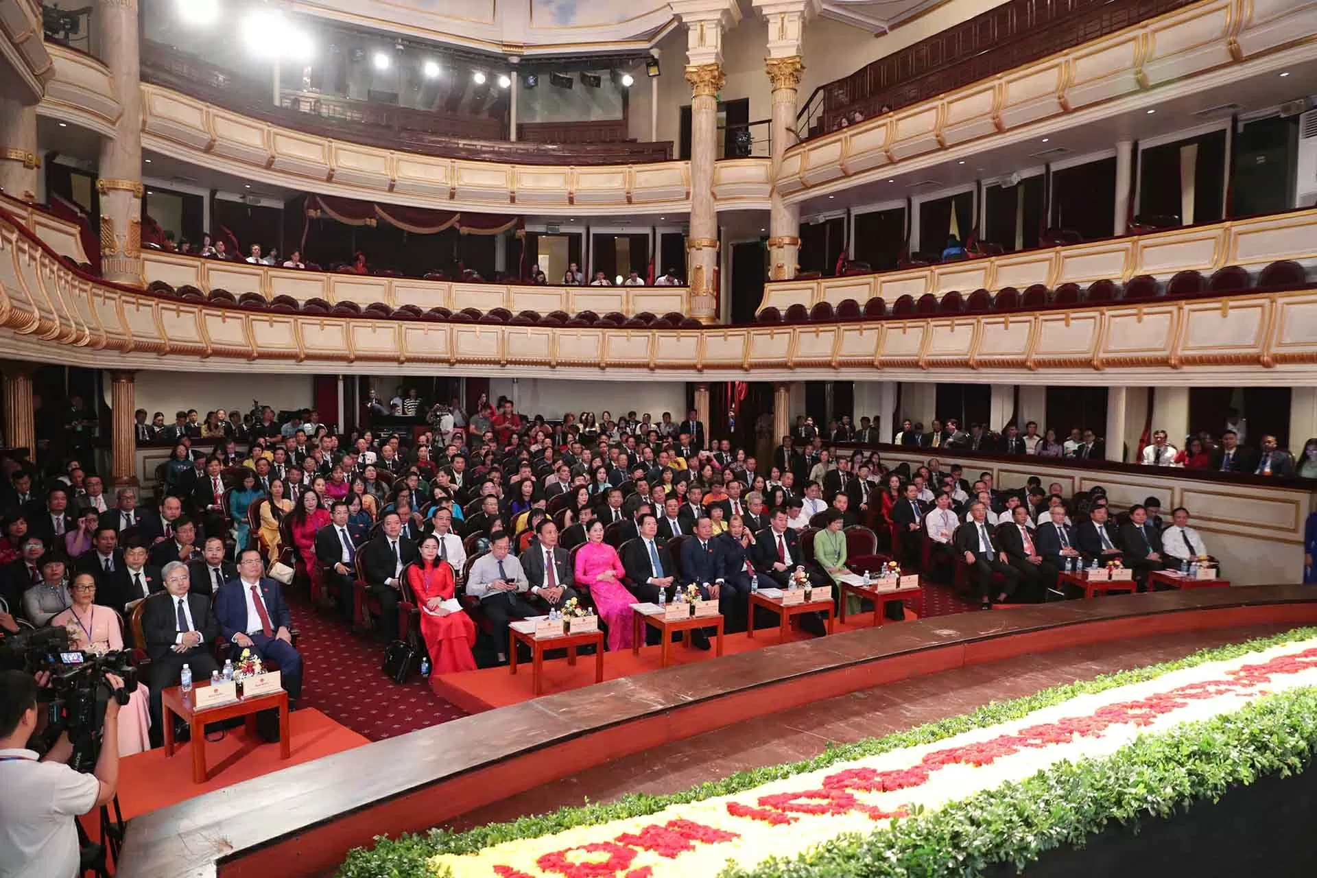 Sứ mệnh giữ gìn hồn cốt dân tộc, khơi dậy khát vọng phát triển, lan tỏa niềm tin, trí tuệ và bản lĩnh Việt Nam Sứ mệnh giữ gìn hồn cốt dân tộc, khơi dậy khát vọng phát triển, lan tỏa niềm tin, trí tuệ và bản lĩnh Việt Nam