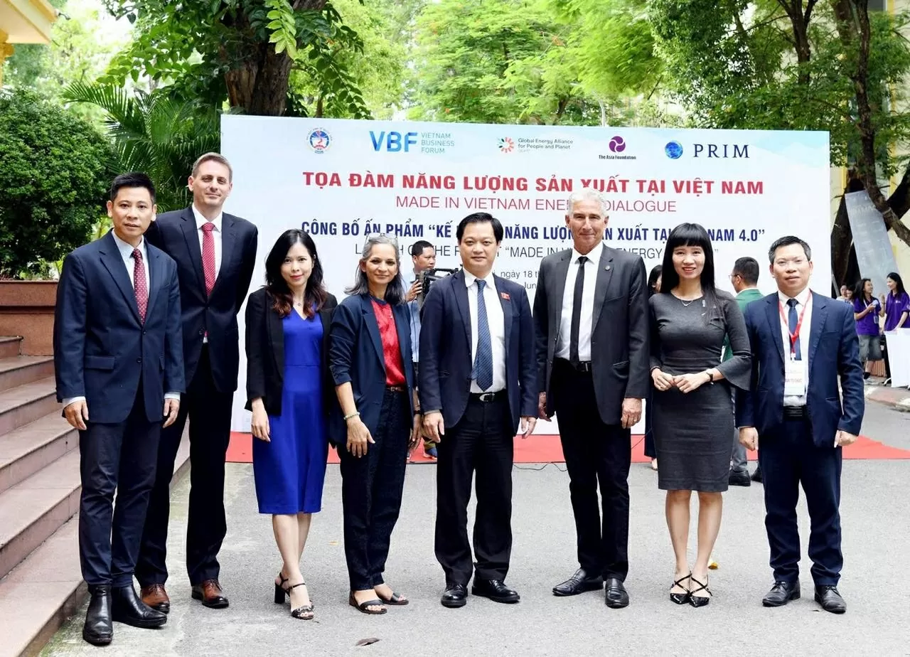 Thúc đẩy trọng tâm về chính sách, đầu tư và cải cách trong tiến trình năng lượng Thúc đẩy trọng tâm về chính sách, đầu tư và cải cách trong tiến trình năng lượng