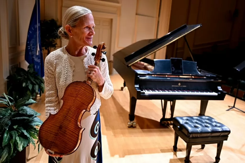 Cây đàn viola Stradivarius trị giá 30 triệu USD trở thành tài sản quốc gia Mỹ Cây đàn viola Stradivarius trị giá 30 triệu USD trở thành tài sản quốc gia Mỹ