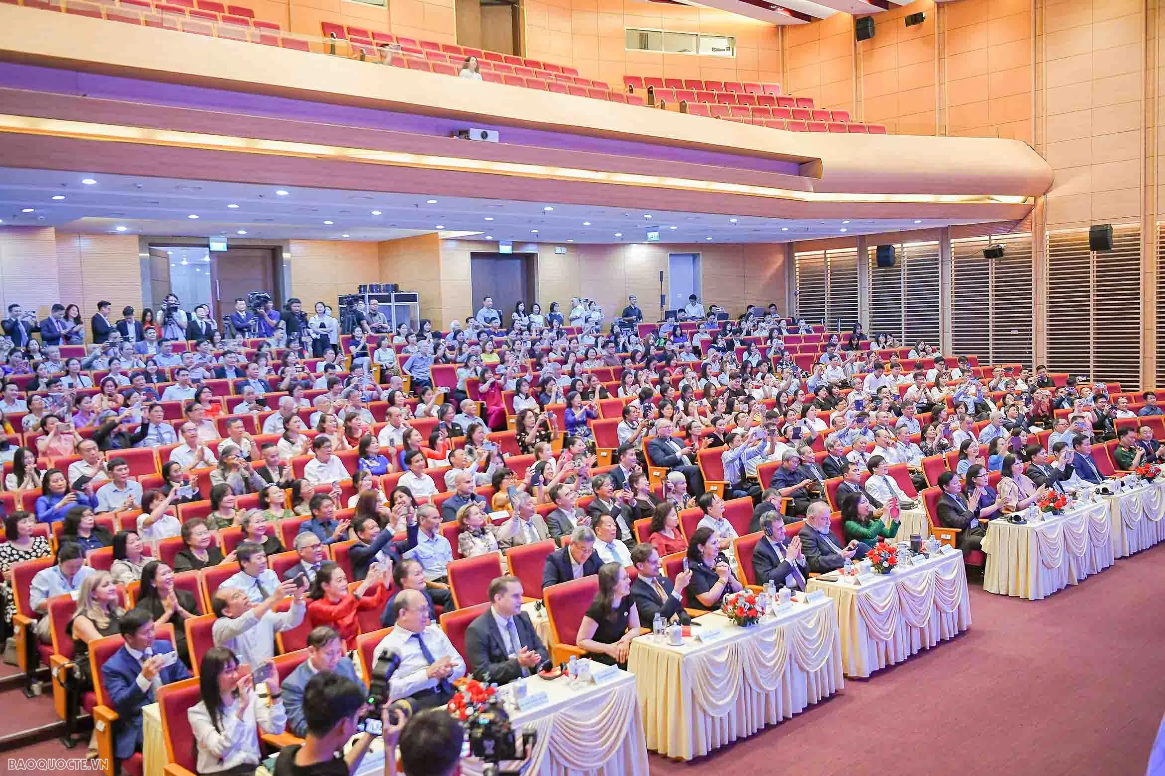 Phấn đấu nâng kim ngạch thương mại Việt Nam-Trung Đông Âu lên 15 tỷ USD