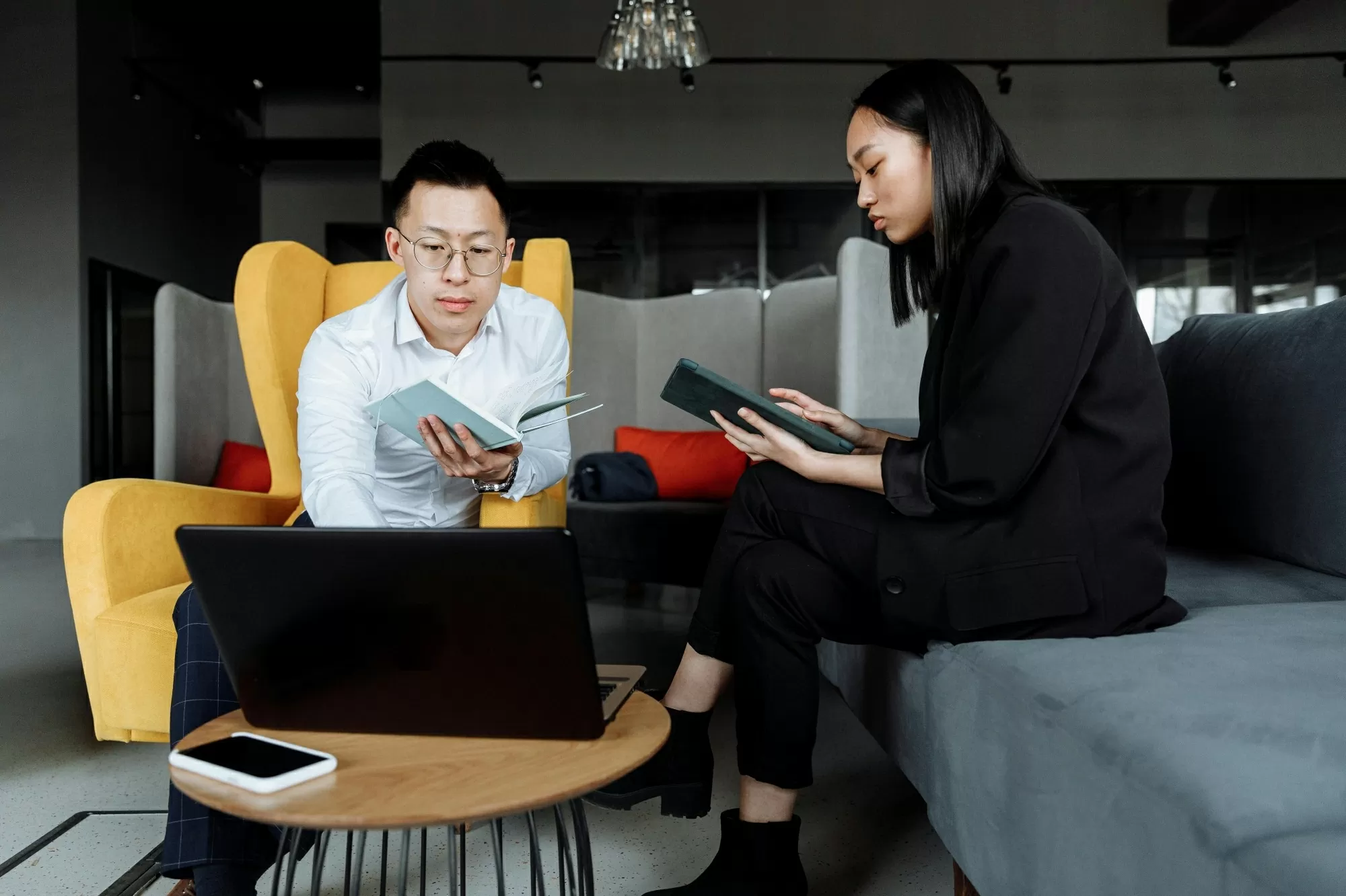 Gen Z đang dần dịch chuyển từ vị trí “tân binh” sang vai trò quản lý và lãnh đạo trẻ. (Nguồn: Pexels)