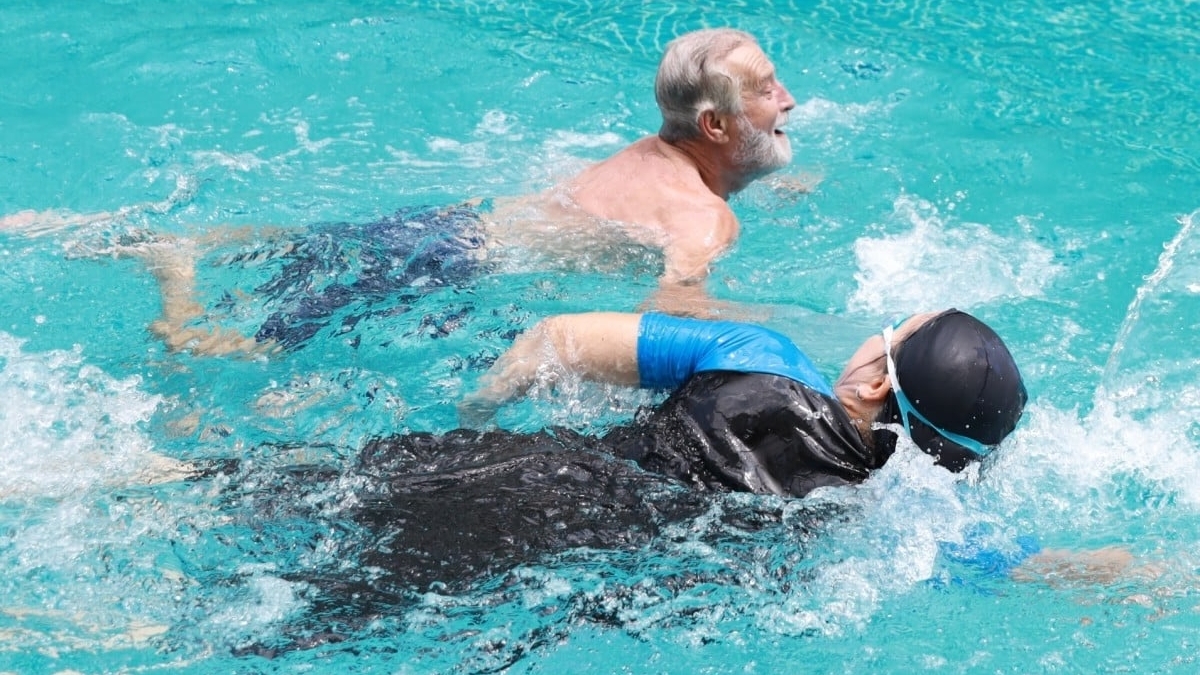 Tác dụng thần kỳ của bơi lội, đặc biệt hữu ích với người cao tuổi
