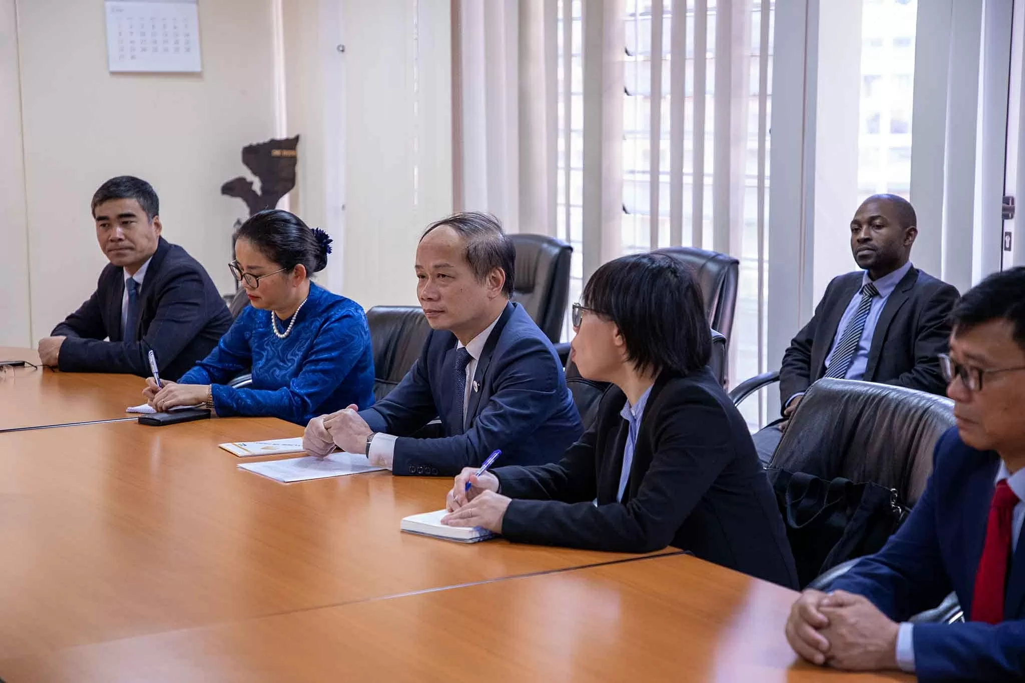 Khai mạc triển lãm ảnh ‘Việt Nam-Mozambique: 50 năm đoàn kết và phát triển’ Khai mạc triển lãm ảnh ‘Việt Nam Mozambique: 50 năm đoàn kết và phát triển’