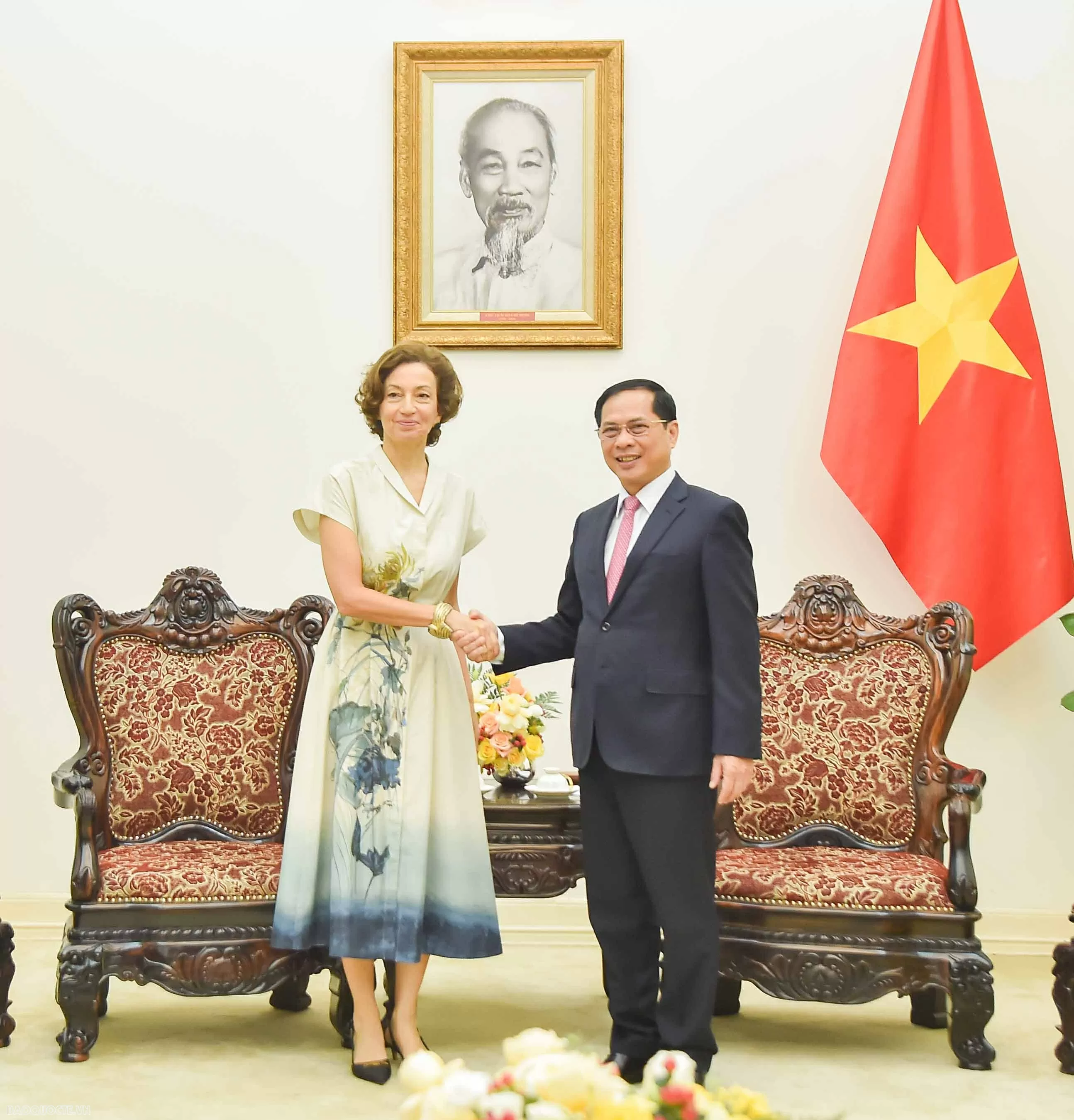 Phó Thủ tướng, Bộ trưởng Ngoại giao Bùi Thanh Sơn tiếp Tổng Giám đốc UNESCO Audrey Azoulay Phó Thủ tướng, Bộ trưởng Ngoại giao Bùi Thanh Sơn tiếp Tổng Giám đốc UNESCO Audrey Azoulay