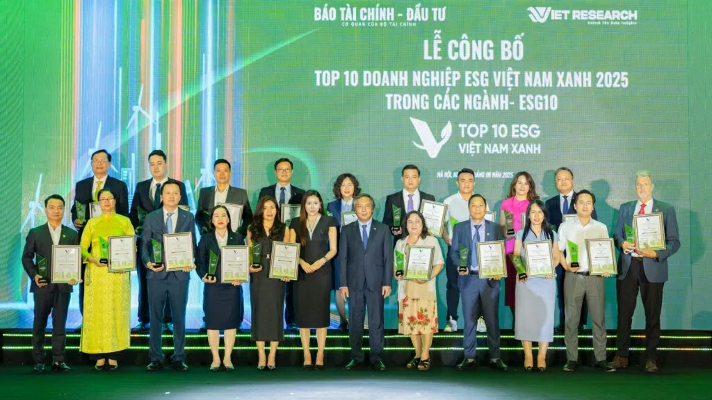 Vinh danh gần 200 các doanh nghiệp tiêu biểu trong thực hành ESG, đổi mới sáng tạo và kinh doanh hiệu quả Vinh danh gần 200 doanh nghiệp tiêu biểu trong thực hành ESG, đổi mới sáng tạo và kinh doanh hiệu quả