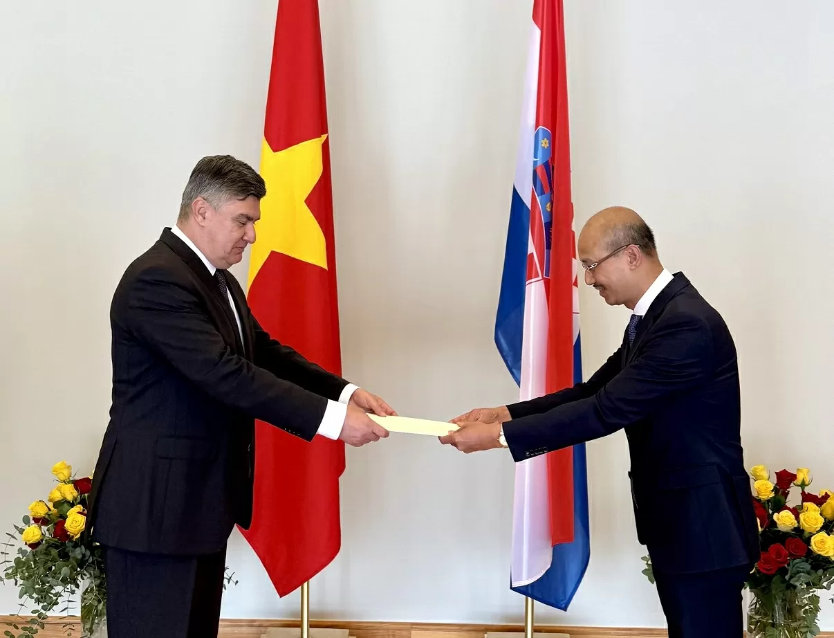 Đại sứ Bùi Lê Thái trình Thư ủy nhiệm lên Tổng thống Croatia