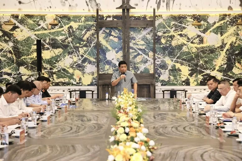 Phó Thủ tướng Nguyễn Chí Dũng: Chính phủ hỗ trợ tối đa các dự án hạ tầng phục vụ APEC 2027 Phó Thủ tướng Nguyễn Chí Dũng: Chính phủ hỗ trợ tối đa các dự án hạ tầng phục vụ APEC 2027