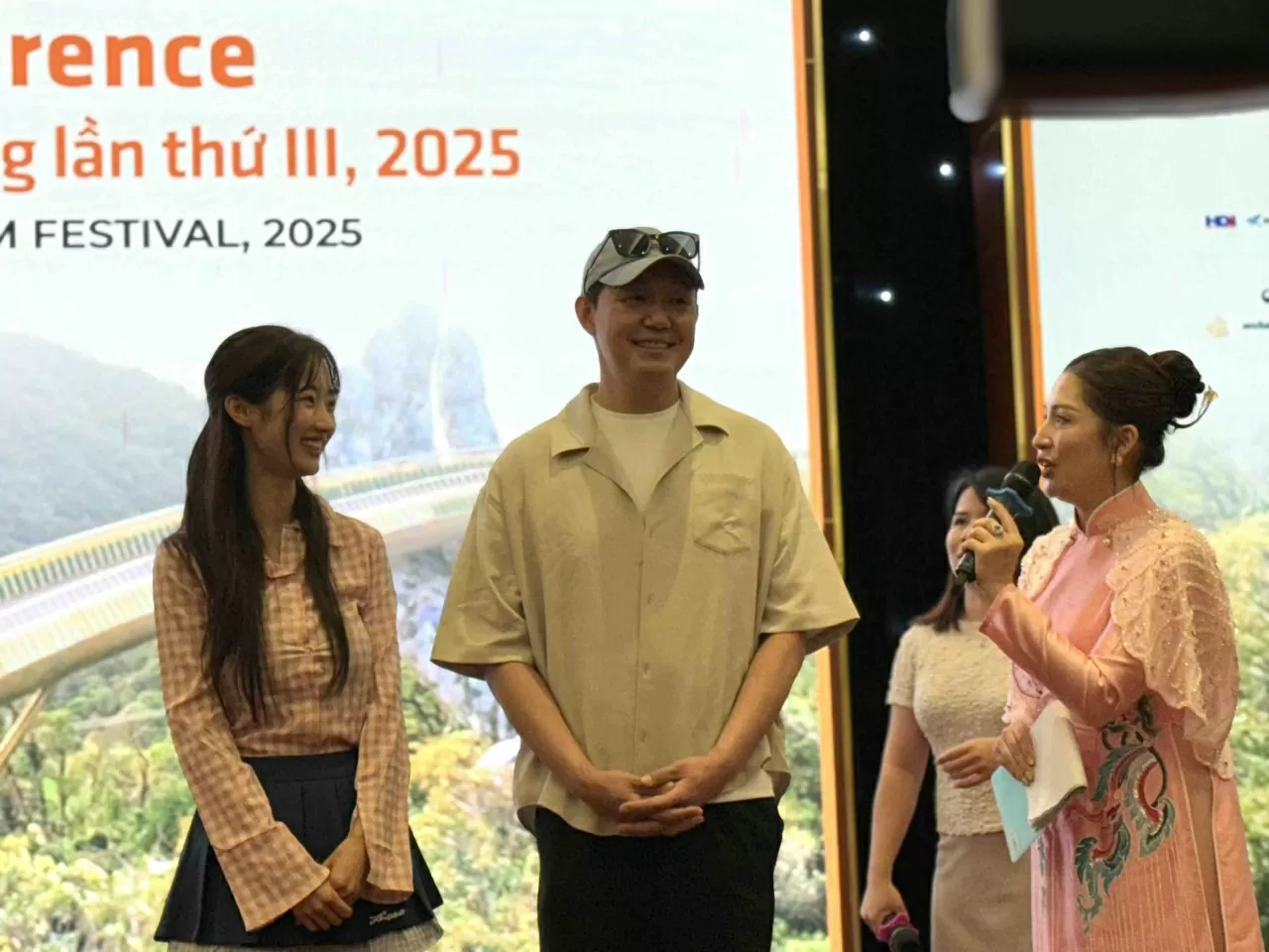 DANAFF III: Tài tử Park Sung Woong đã đến Đà Nẵng