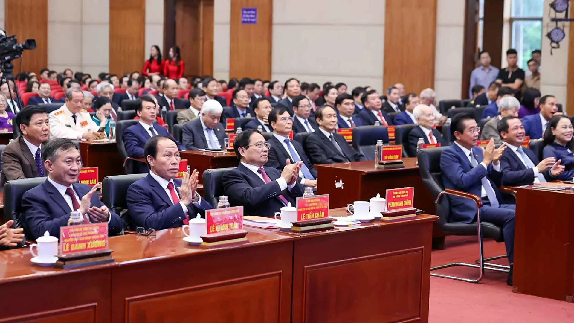 Danh sách Bí thư Tỉnh ủy, Thành ủy các tỉnh, thành phố trên cả nước Danh sách Bí thư Tỉnh ủy, Thành ủy các tỉnh, thành phố trên cả nước