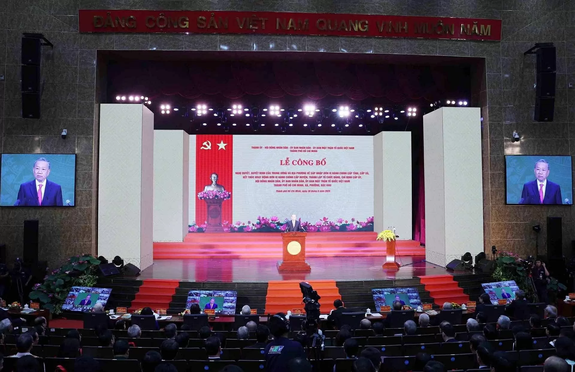 Tổng Bí thư Tô Lâm: Quyết định 'sắp xếp lại giang sơn' là bước đi lịch sử có ý nghĩa chiến lược Tổng Bí thư Tô Lâm: Quyết định 'sắp xếp lại giang sơn' là bước đi lịch sử có ý nghĩa chiến lược