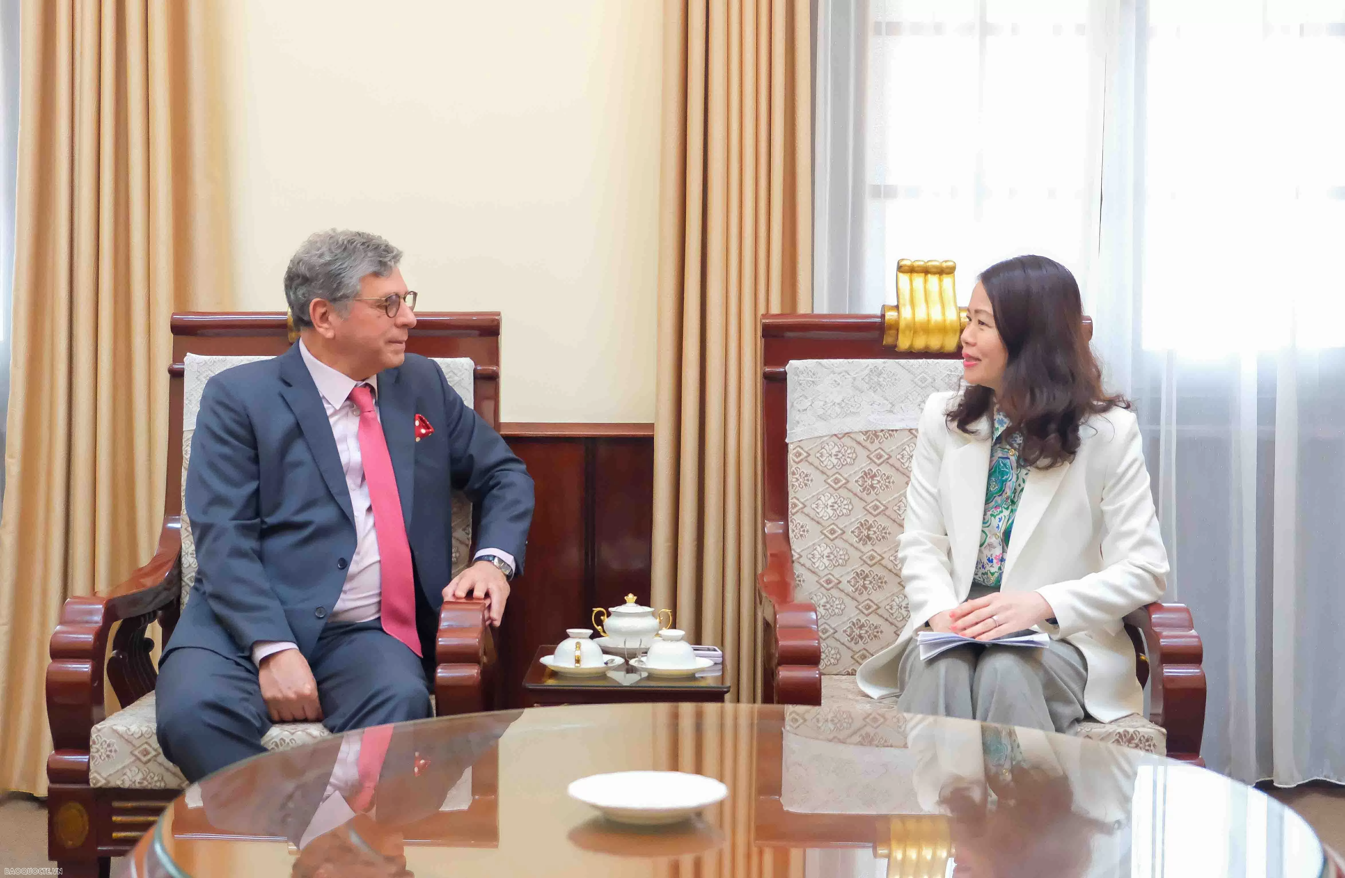 Thứ trưởng Nguyễn Minh Hằng tiếp Đại sứ Brazil tại Việt Nam