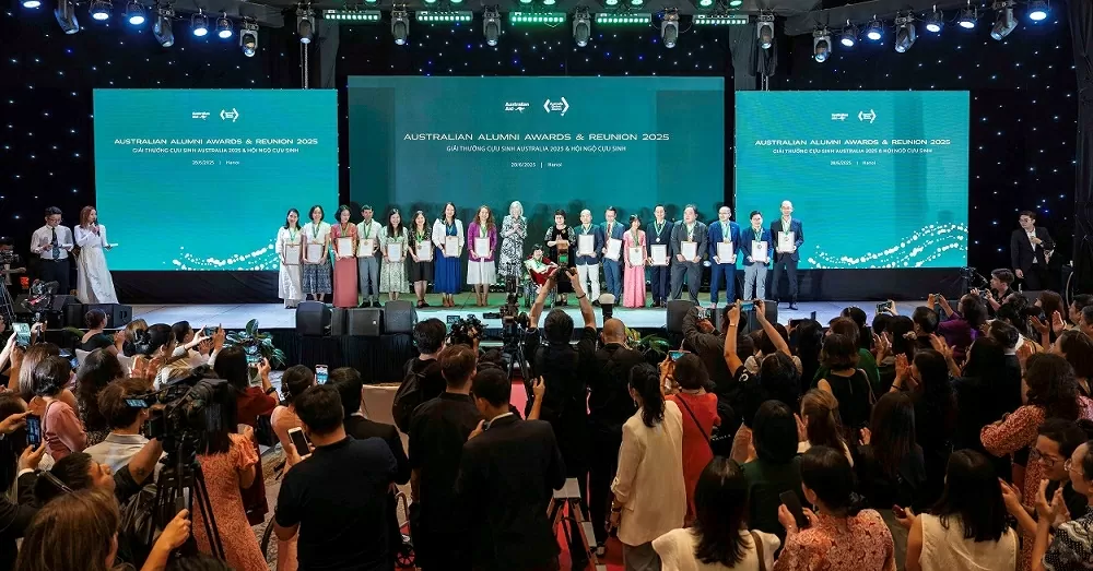 Hành Trình Từ Australia Vươn Ra Toàn Cầu