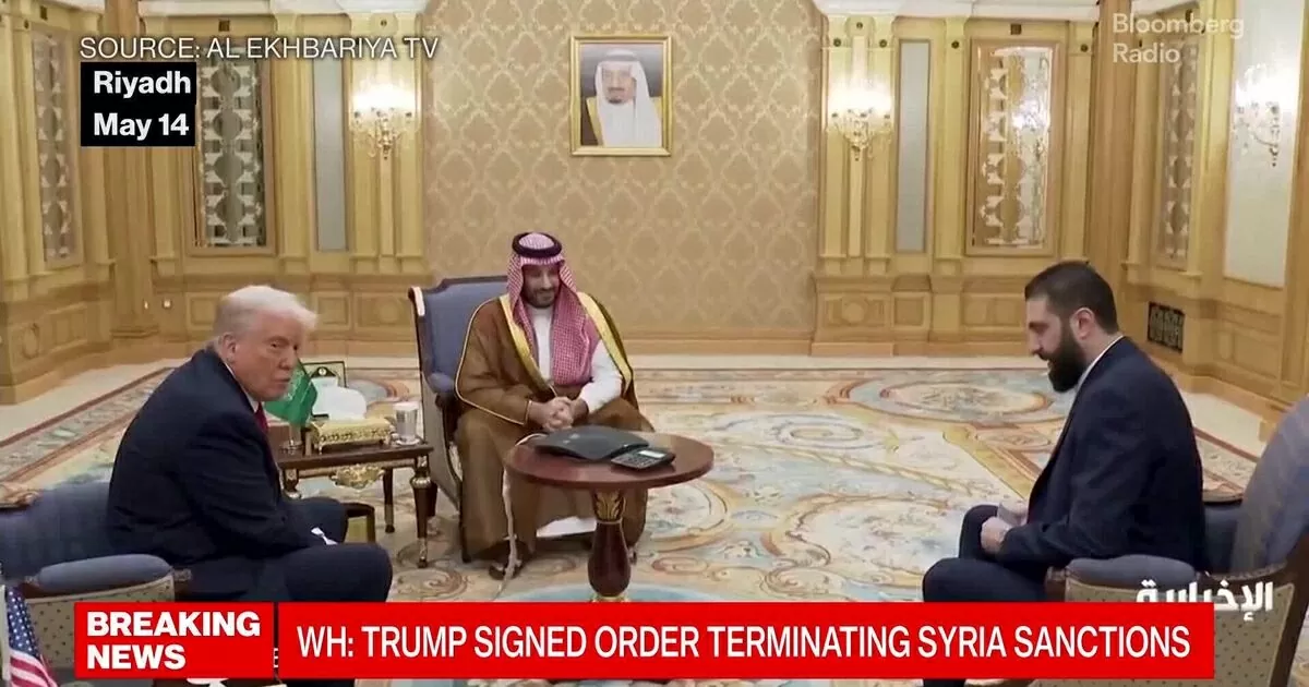 Mỹ hành động, dỡ bỏ hầu hết lệnh trừng phạt Syria, nỗ lực 'đẩy thuyền' hòa bình giữa Damascus và Israel