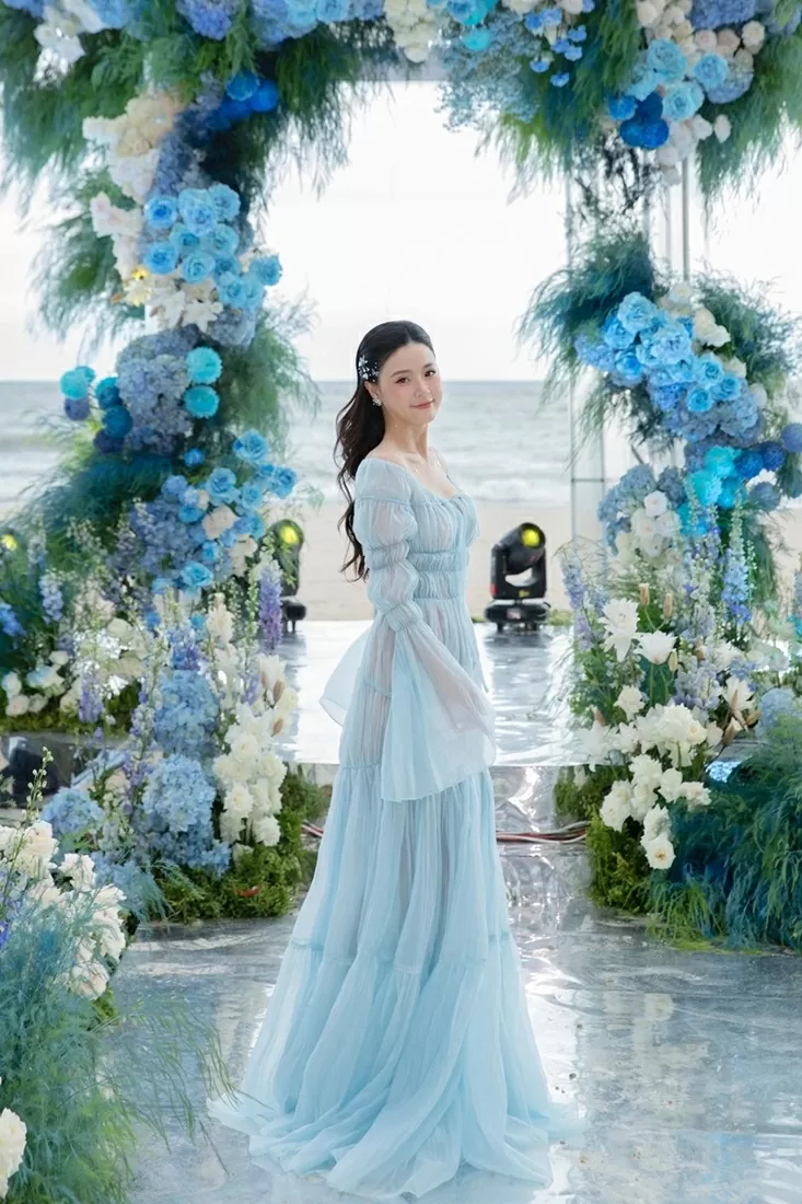 thời trang diễn viên Midu kỷ niệm một năm ngày cưới thời trang diễn viên Midu kỷ niệm một năm ngày cưới