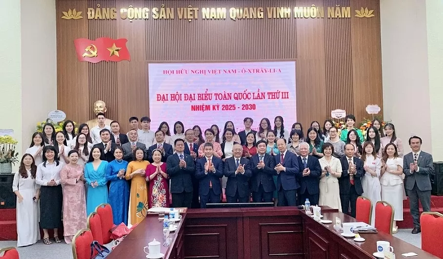 Phát huy hiệu quả kênh đối ngoại nhân dân Việt Nam-Australia trong giai đoạn mới Phát huy hiệu quả kênh đối ngoại nhân dân Việt Nam-Australia trong giai đoạn mới