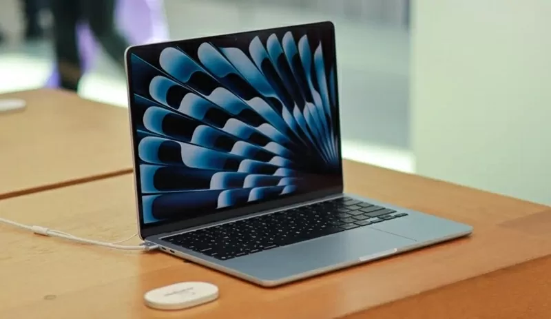 MacBook Air đang là mẫu laptop giá rẻ nhất của Apple