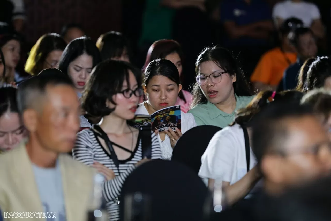 ‘Love in Vietnam’: Khi điện ảnh kết nối văn hóa và du lịch Đà Nẵng ‘Love in Vietnam’: Khi điện ảnh kết nối văn hóa và du lịch Đà Nẵng