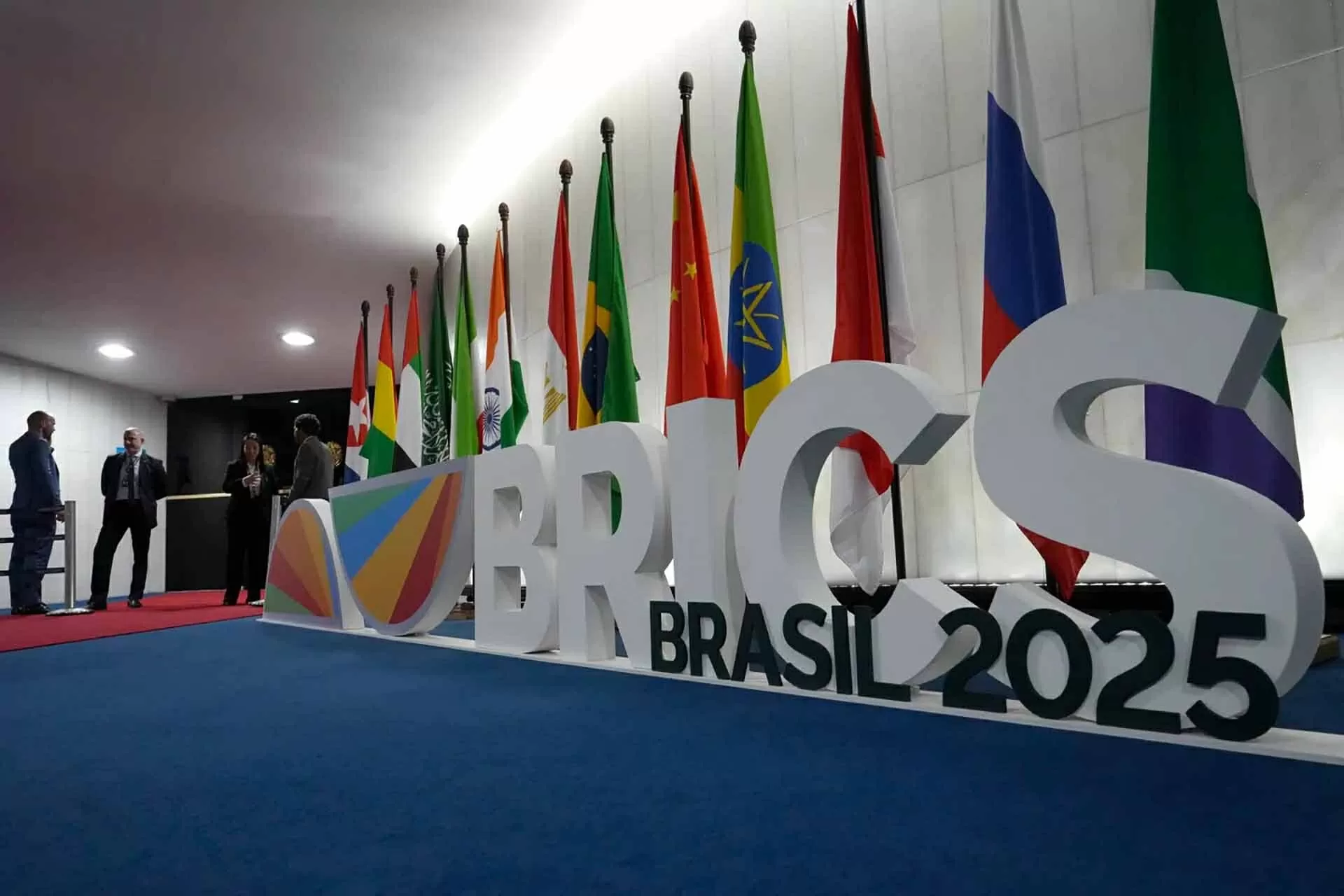 Đi tìm cú hích ở Rio?