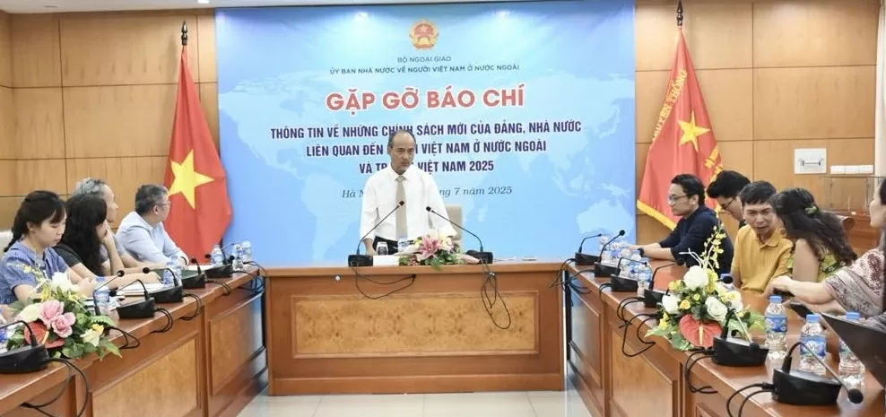 Nhiều chính sách mới liên quan đến cộng đồng người Việt Nam ở nước ngoài