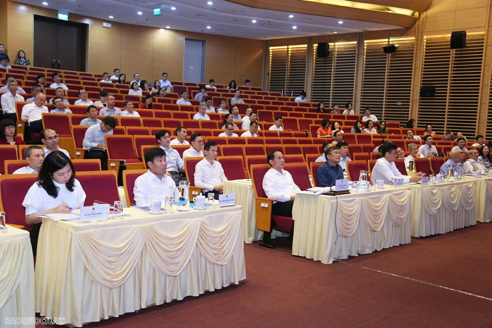 Phát động phong trào “Bình dân học vụ số” và khai trương 3 phần mềm trọng yếu trong Dự án xây dựng Chính phủ điện tử Phát động phong trào “Bình dân học vụ số” và khai trương 3 phần mềm trọng yếu trong Dự án xây dựng Chính phủ điện tử