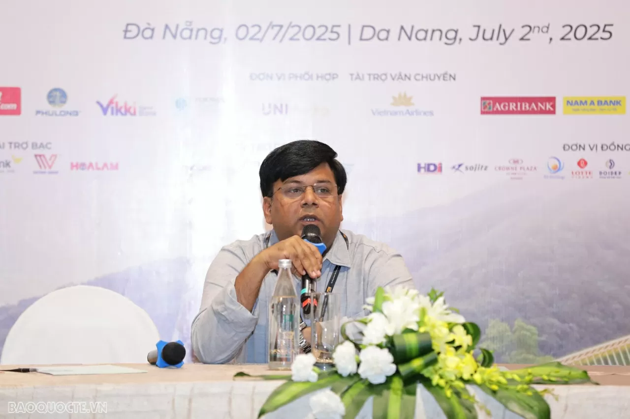 DANAFF III: Những câu chuyện lần đầu được kể DANAFF III: Những câu chuyện lần đầu được kể