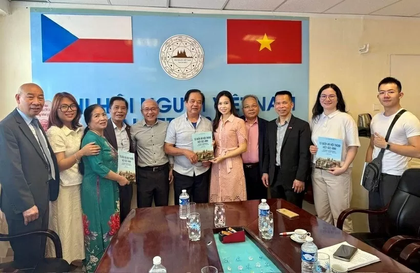 Khai giảng lớp tiếng Việt Hè 2025 tại CH Czech Khai giảng lớp tiếng Việt Hè 2025 tại CH Czech