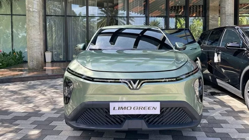 Giá xe VinFast Limo Green niêm yết ở mức 749 triệu đồng