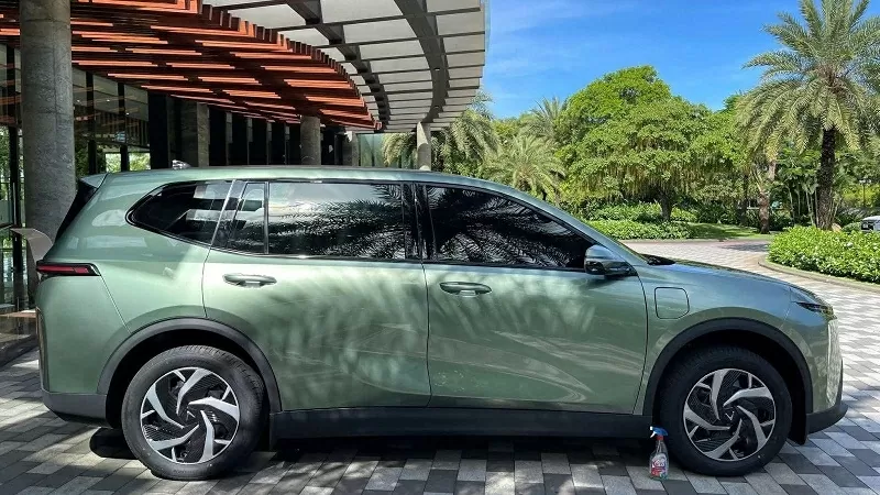 Quãng đường di chuyển của VinFast Limo Green ước tính đạt 450 km sau mỗi lần sạc đầy