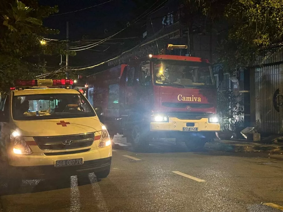 TP. Hồ Chí Minh: Hiện trường tan hoang sau cháy chung cư làm 8 người tử vong