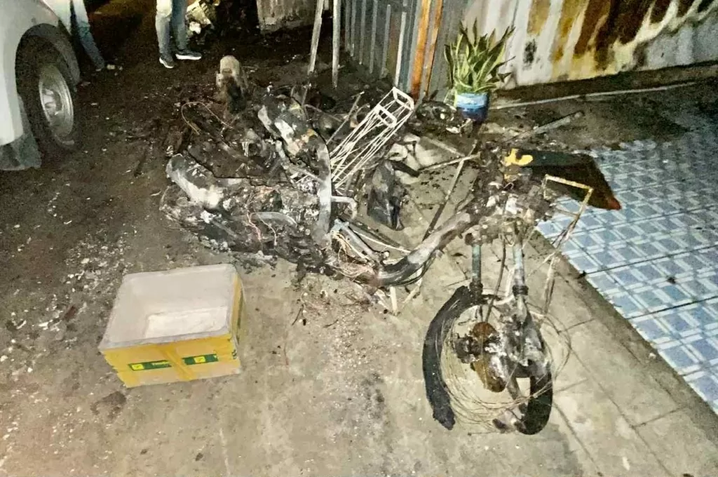 TP. Hồ Chí Minh: Hiện trường tan hoang sau cháy chung cư làm 8 người tử vong