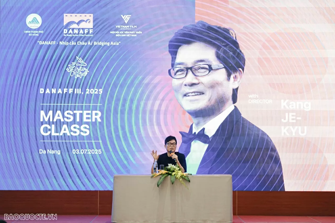 Đạo diễn Kang Je Gyu và hành trình tạo dựng những bộ phim bom tấn của Hàn Quốc