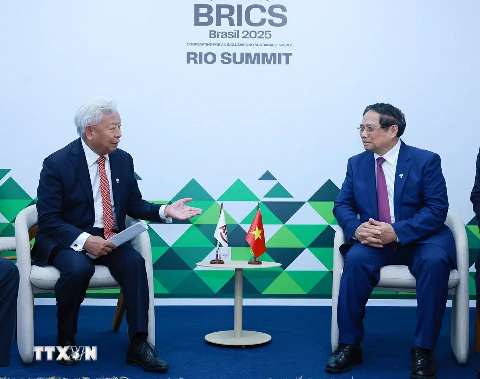 Thủ tướng đề nghị AIIB hỗ trợ Việt Nam huy động nguồn lực thực hiện các dự án lớn Thủ tướng đề nghị AIIB hỗ trợ Việt Nam huy động nguồn lực thực hiện các dự án lớn