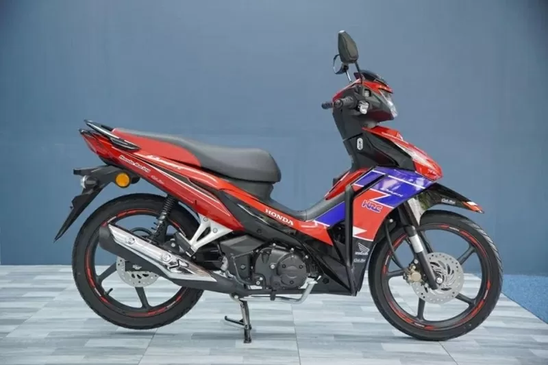 Giá xe Honda Dash 125 HRC tại Việt Nam vẫn chưa được đơn vị nhập khẩu công bố