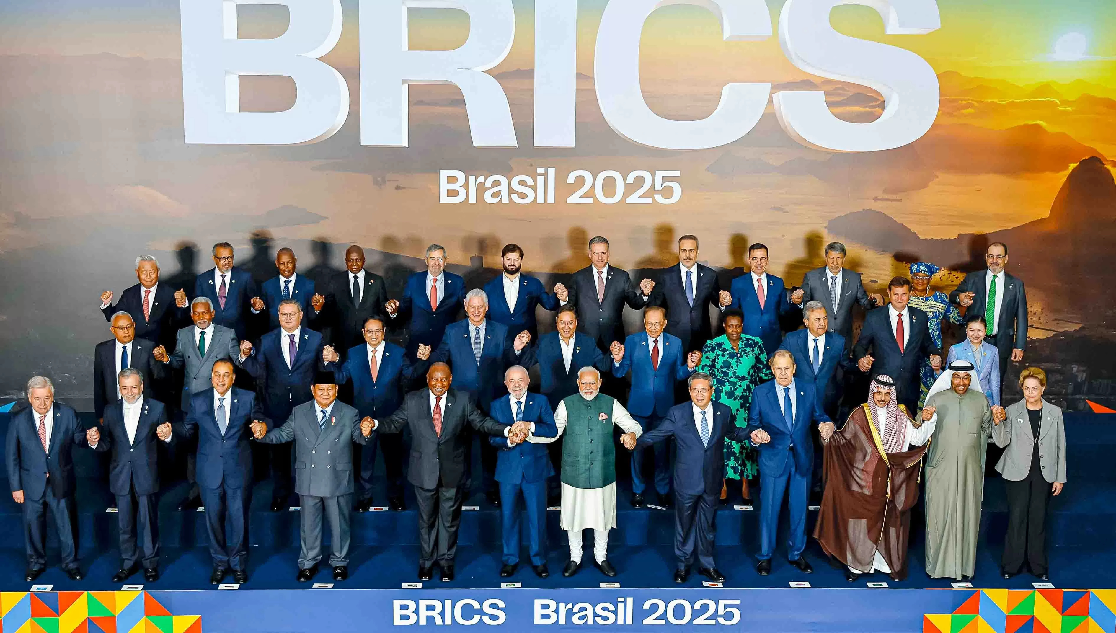 Phiên chụp ảnh chung. (Nguồn: BRICS) Phiên chụp ảnh chung. (Nguồn: BRICS)