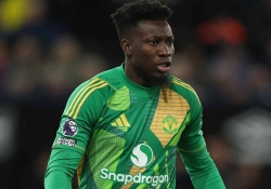 Man Utd ra giá bán thủ môn Andre Onana