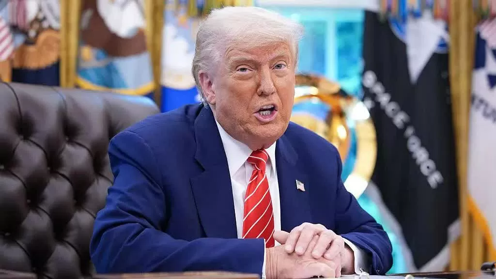 Tổng thống Mỹ Donald Trump 'chốt' chuyển thêm vũ khí cho Ukraine, nói Kiev cần tự vệ. (Nguồn: Getty Imgaes)