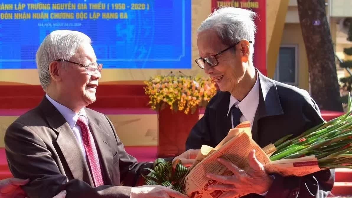 co tong bi thu nguyen phu trong nguoi thap lua cho tam hon viet nam va chien luoc ngoai giao van hoa thoi dai moi