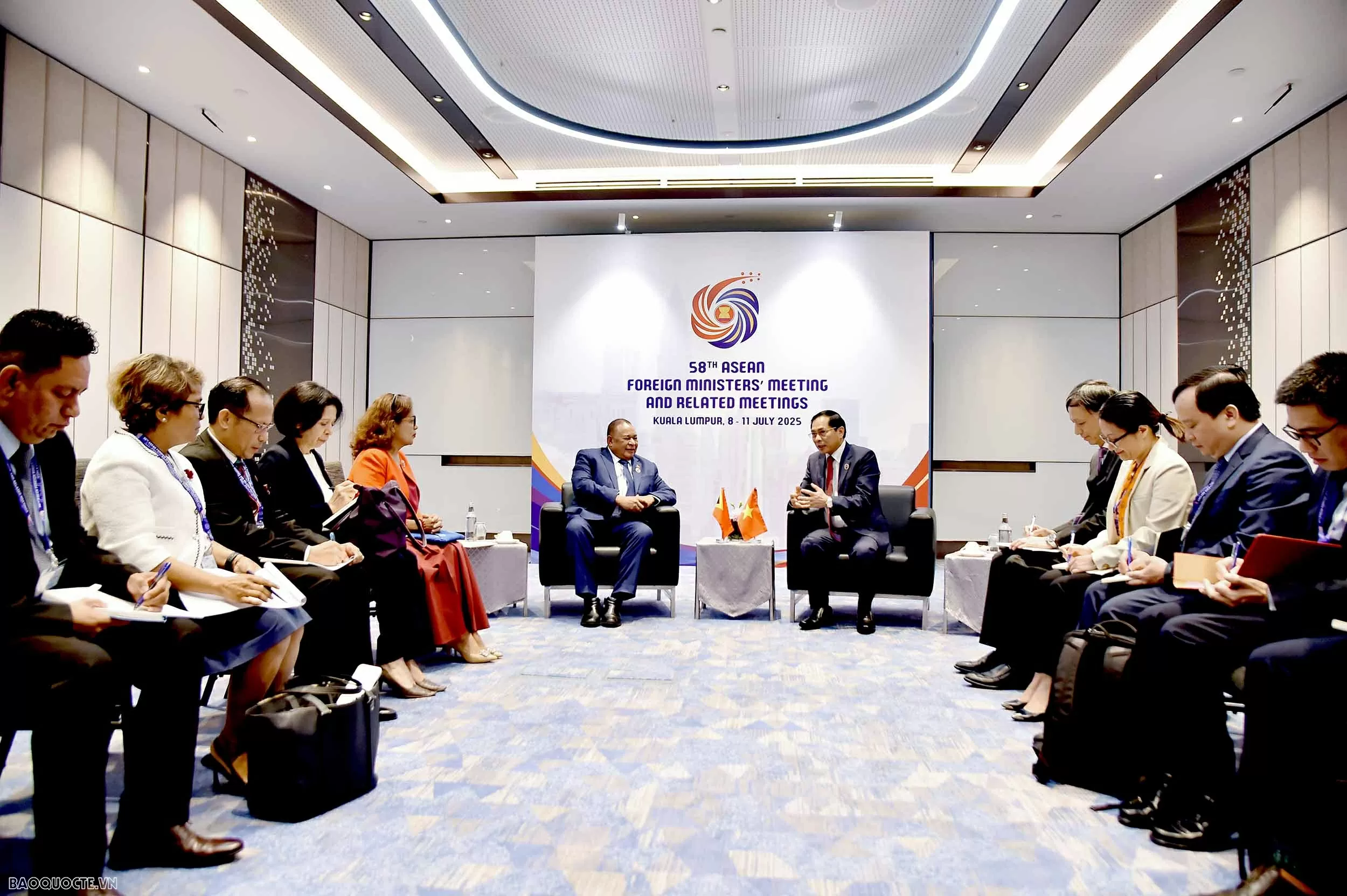 Phó Thủ tướng, Bộ trưởng Ngoại giao Bùi Thanh Sơn gặp Bộ trưởng Ngoại giao Timor-Leste Phó Thủ tướng, Bộ trưởng Ngoại giao Bùi Thanh Sơn gặp Bộ trưởng Ngoại giao Timor Leste