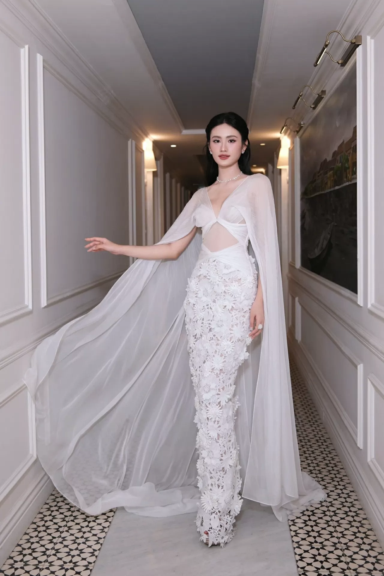 Hoa hậu Huỳnh Trần Ý Nhi Hoa hậu Huỳnh Trần Ý Nhi