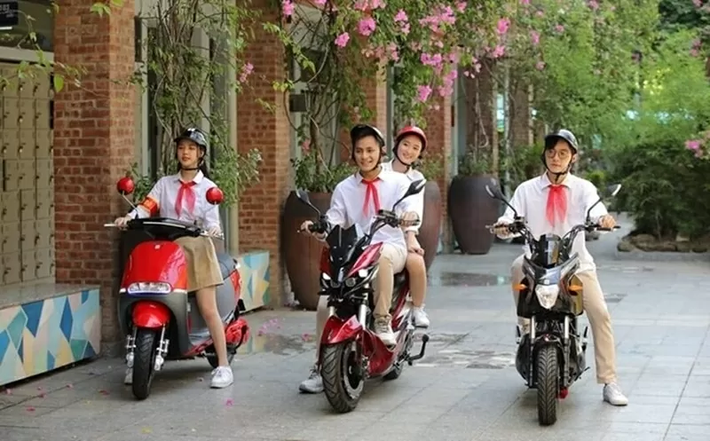 Top 10 mẫu xe máy điện giá rẻ phù hợp cho học sinh, sinh viên Top 10 mẫu xe máy điện giá rẻ phù hợp cho học sinh, sinh viên