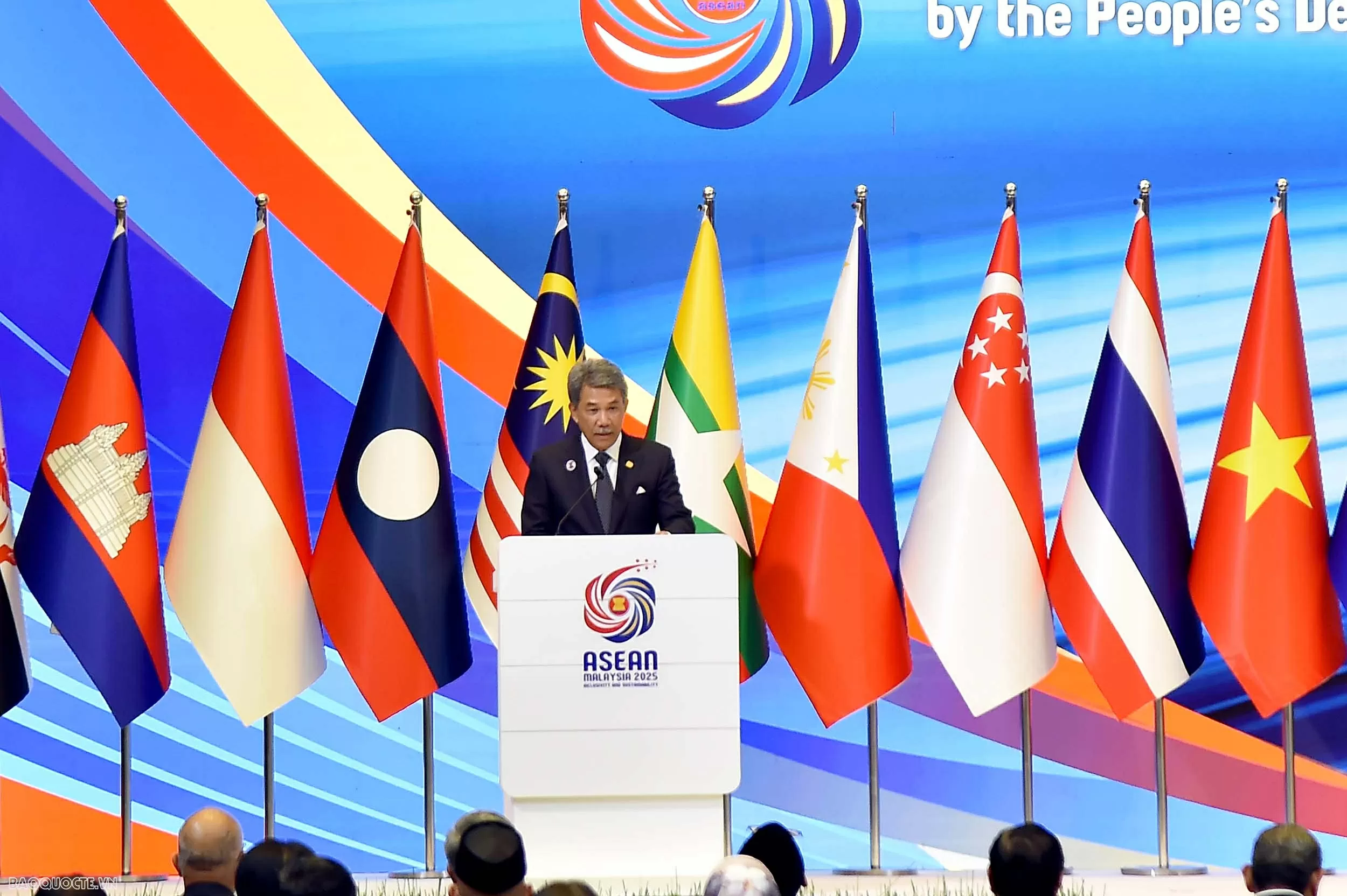 Phó Thủ tướng, Bộ trưởng Ngoại giao Bùi Thanh Sơn dự Lễ ký kết văn kiện gia nhập Hiệp ước Hữu nghị và Hợp tác ở Đông Nam Á (TAC)