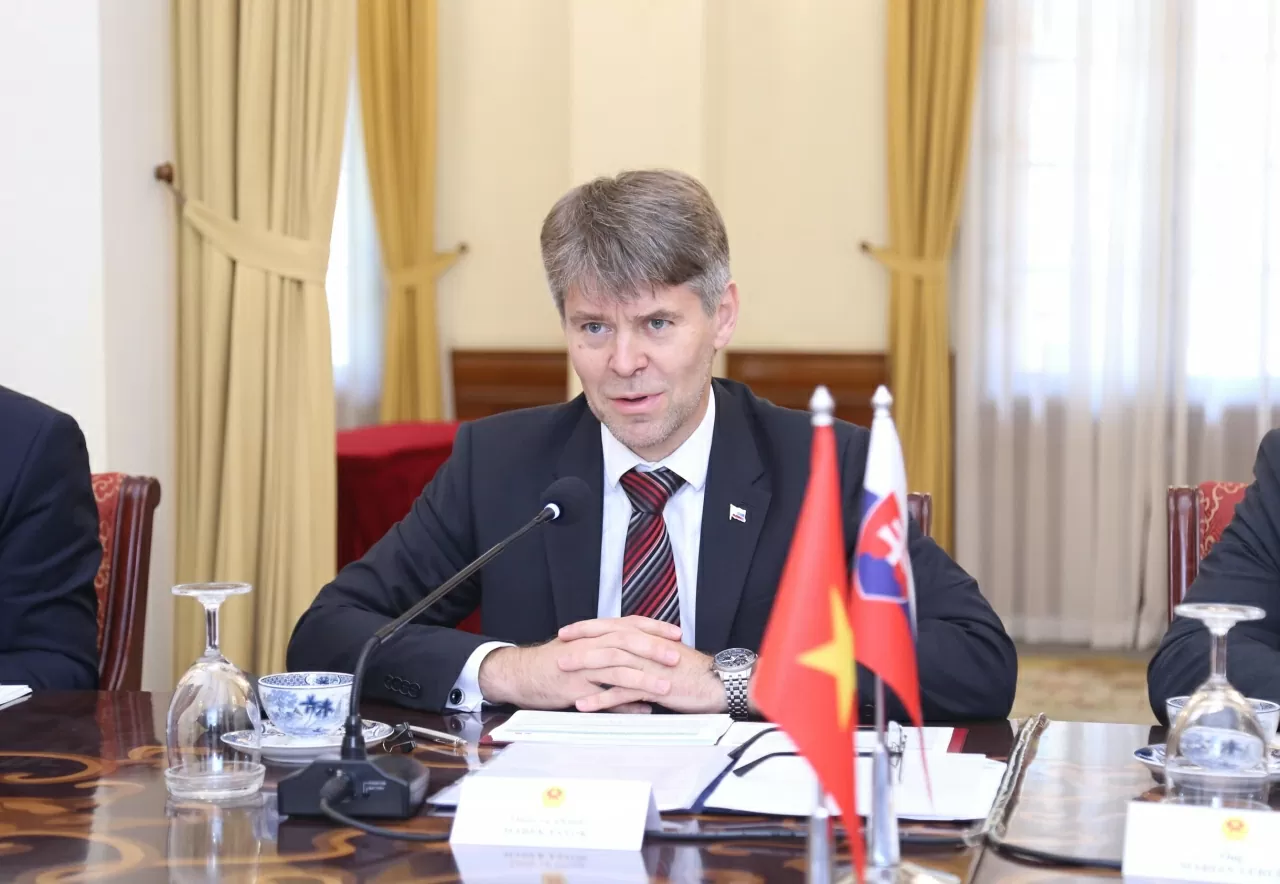 Quốc vụ khanh Marek Estok đánh giá cao những thành tựu về phát triển kinh tế-xã hội ở Việt Nam trong những năm vừa qua. (Ảnh: Thành Long)