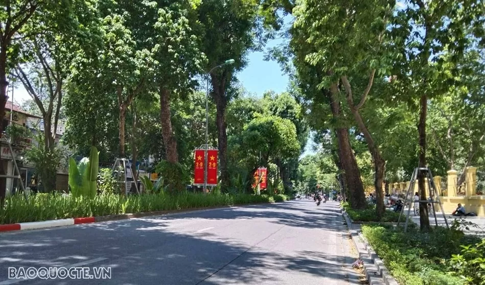 Hà Nội lắp đặt màn hình LED, hệ thống loa truyền thanh phục vụ người dân theo dõi Lễ kỷ niệm, diễu binh, diễu hành Hà Nội lắp đặt màn hình LED, hệ thống loa truyền thanh phục vụ người dân theo dõi Lễ kỷ niệm, diễu binh, diễu hành