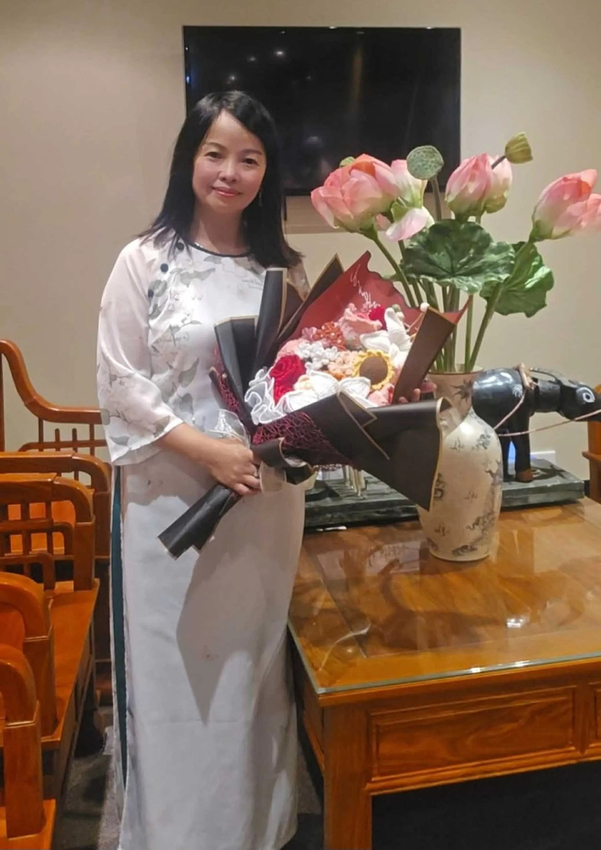 Bắc nhịp cầu văn học Việt Nam ra thế giới Bắc nhịp cầu văn học Việt Nam ra thế giới