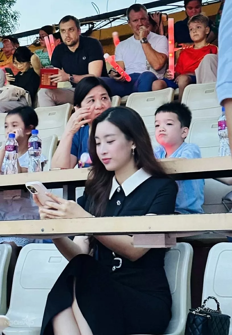 Hoa hậu Đỗ Mỹ Linh Hoa hậu Đỗ Mỹ Linh