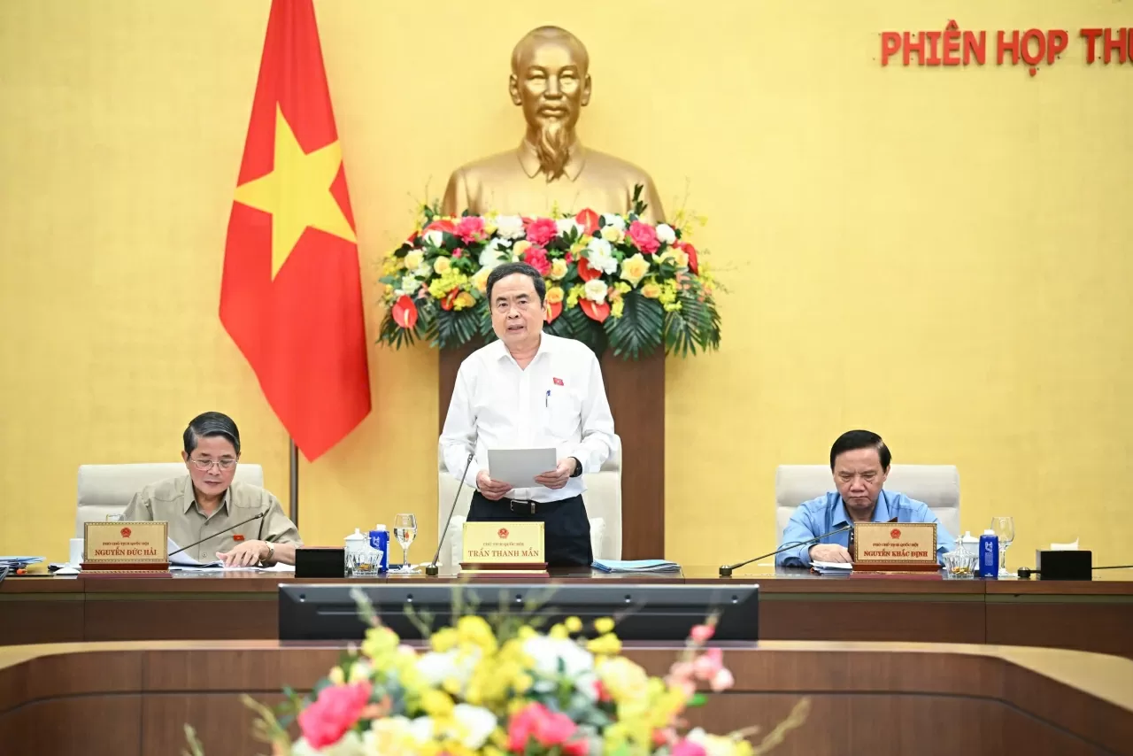 Ủy ban Thường vụ Quốc hội thông qua 3 Nghị quyết; Chính phủ dự kiến trình 90 nội dung tại kỳ họp thứ 10 Ủy ban Thường vụ Quốc hội thông qua 3 Nghị quyết; Chính phủ dự kiến trình 90 nội dung tại kỳ họp thứ 10