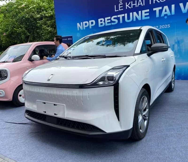 Xe điện Trung Quốc Bestune EO5 