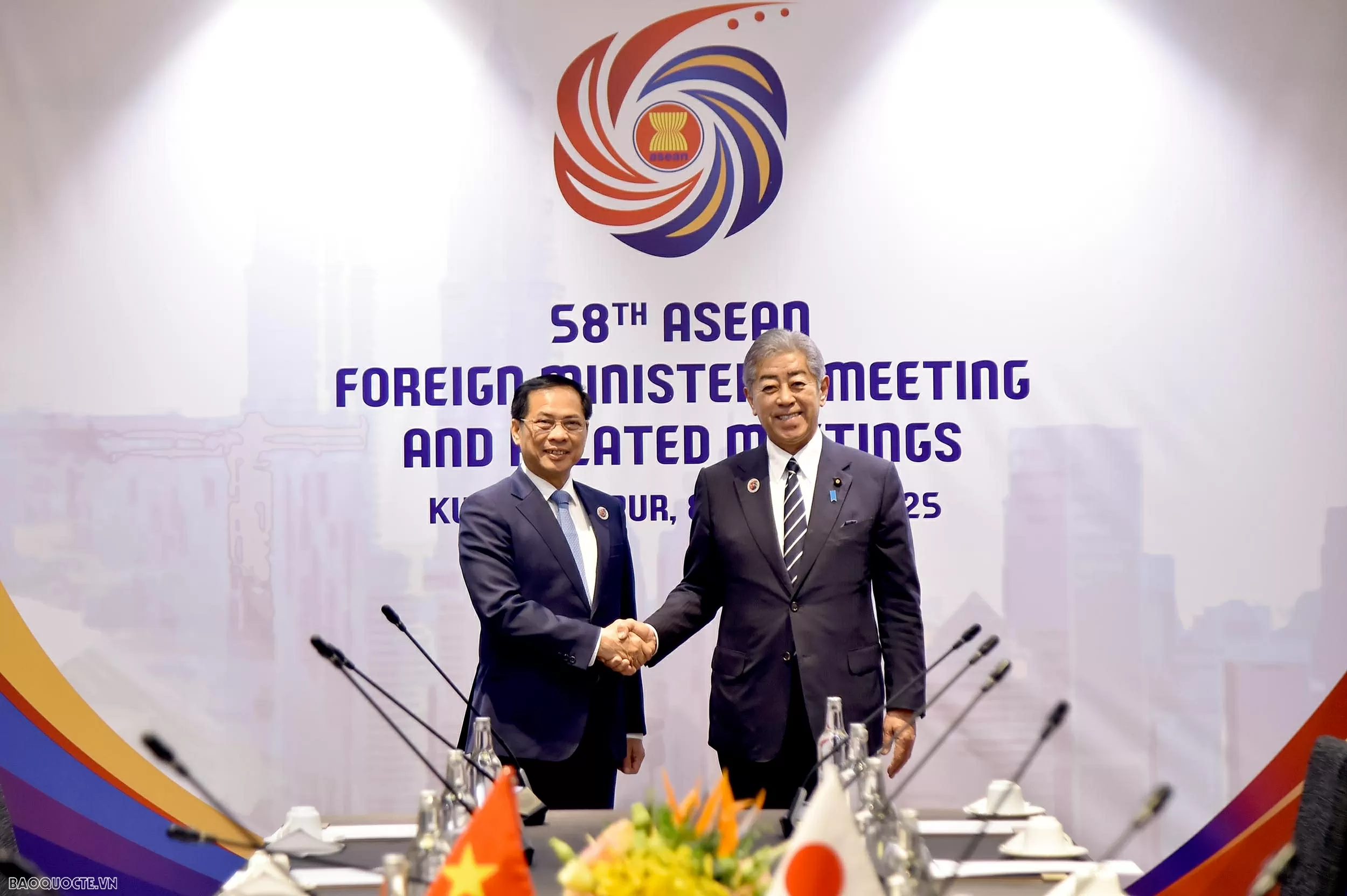 Phó Thủ tướng, Bộ trưởng Bùi Thanh Sơn tiếp xúc song phương trong khuôn khổ AMM-58